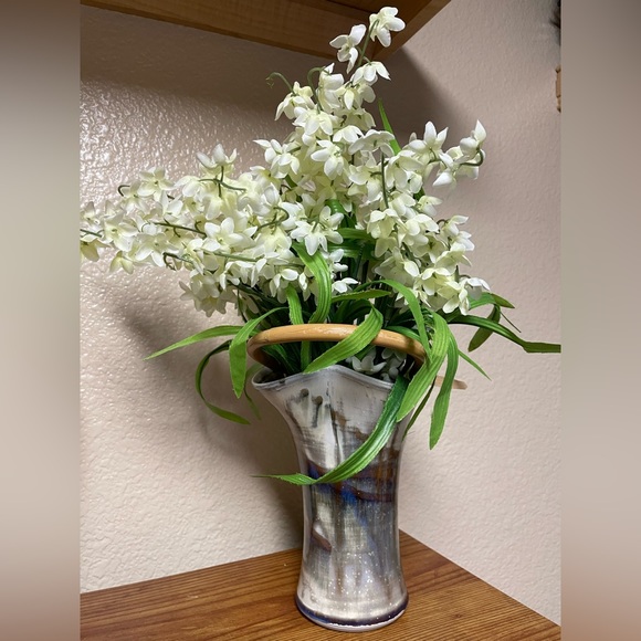 Glazed Ceramic Brown, Blue, Tan, Wooden Handle Decorative Signed Dudley Vase - Picture 6 of 14